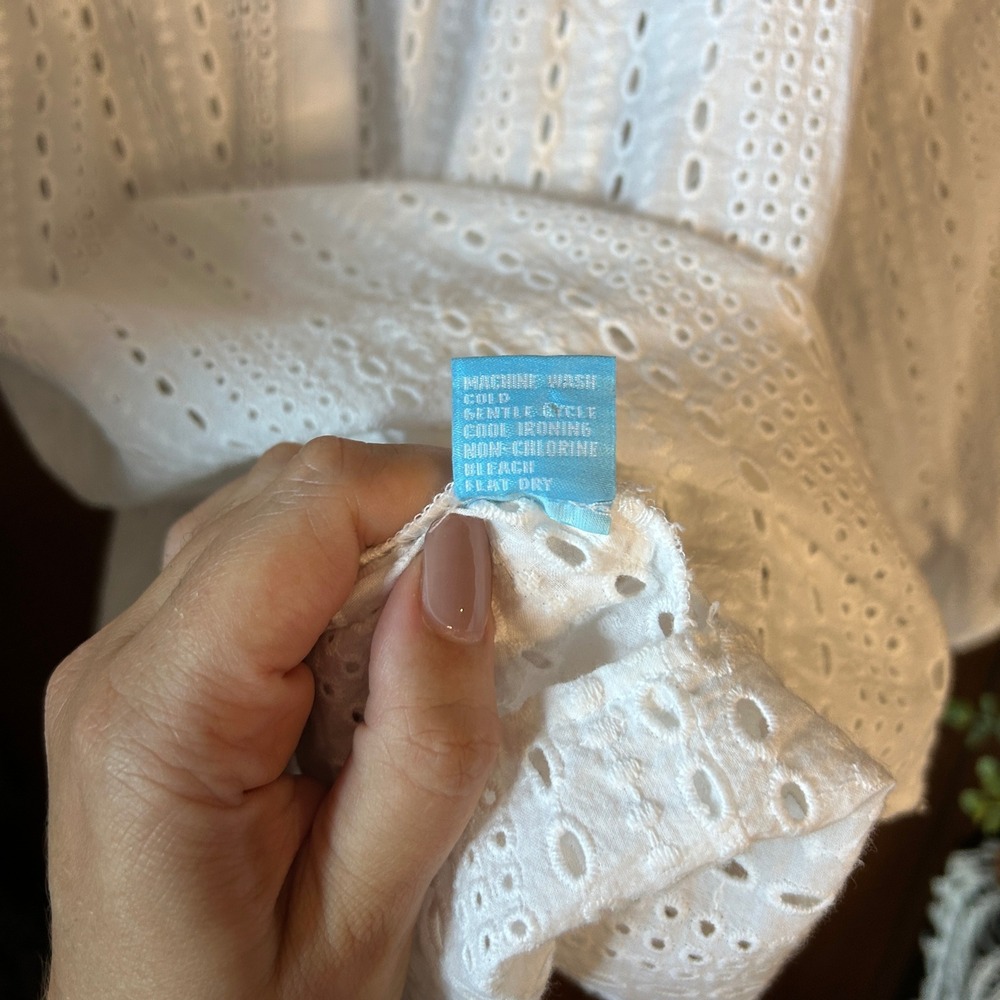 J. McLaughlin Eyelet Blouse Top XS‎ White 3/4 Sleeve Button Down - Picture 5 of 7